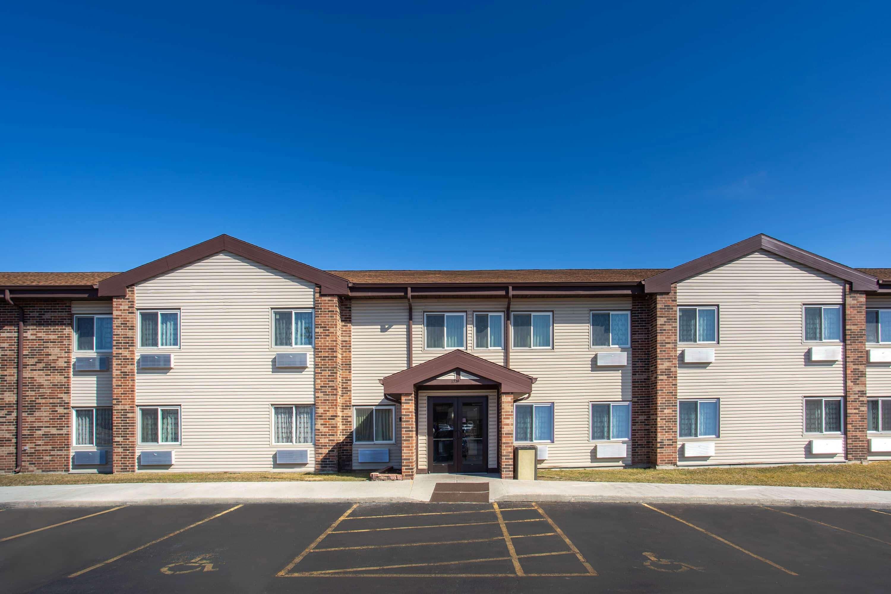 Baymont By Wyndham Joliet Exterior foto
