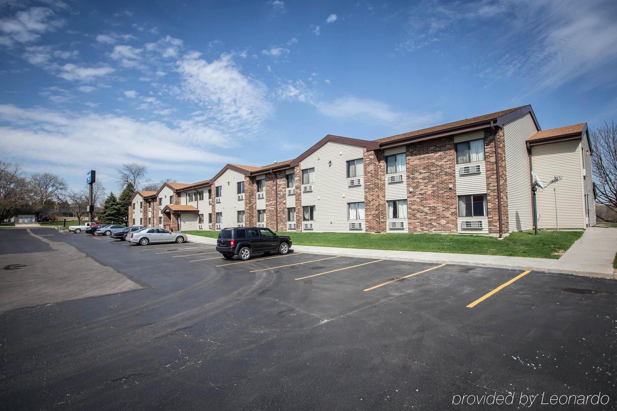 Baymont By Wyndham Joliet Exterior foto