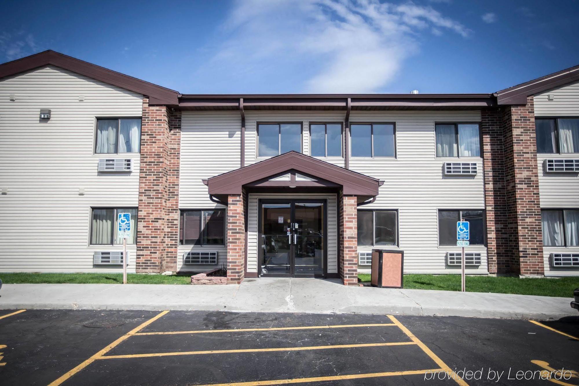Baymont By Wyndham Joliet Exterior foto
