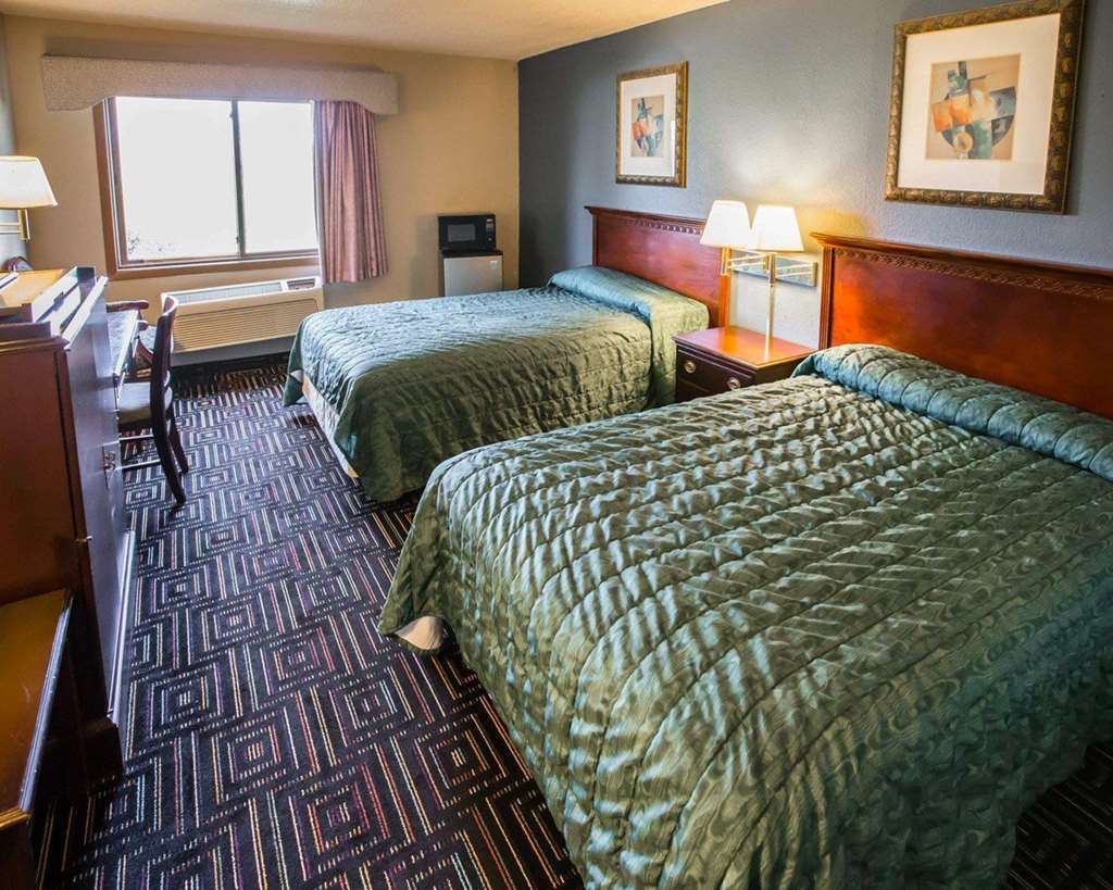 Baymont By Wyndham Joliet Quarto foto